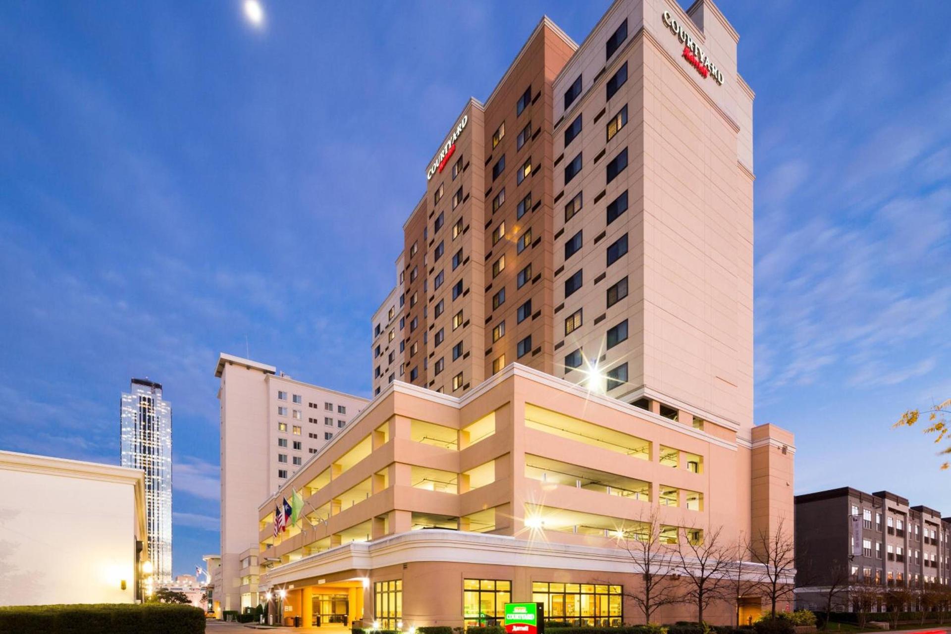 Courtyard by Marriott Houston Galleria photo 2
