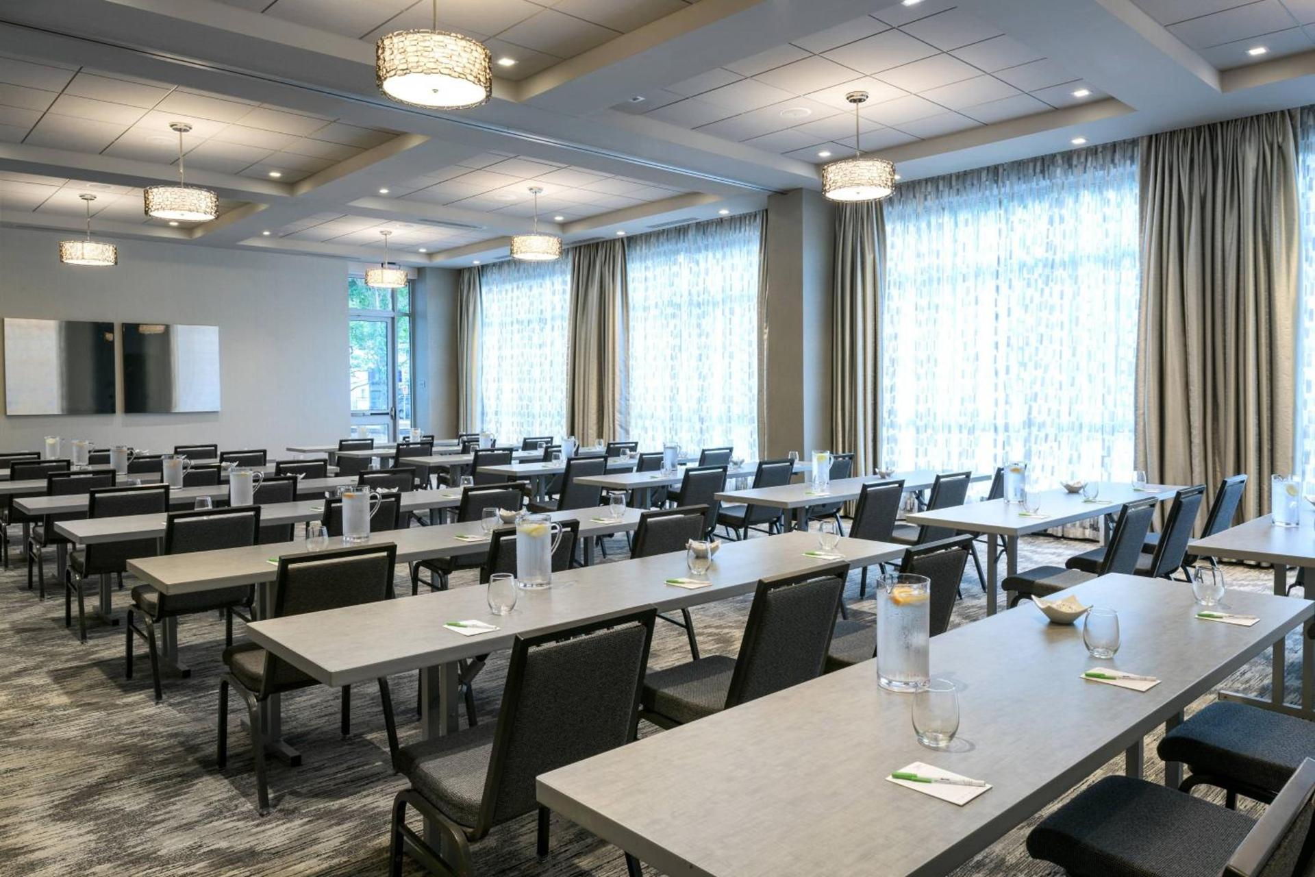 Courtyard by Marriott Edgewater NYC Area photo 39
