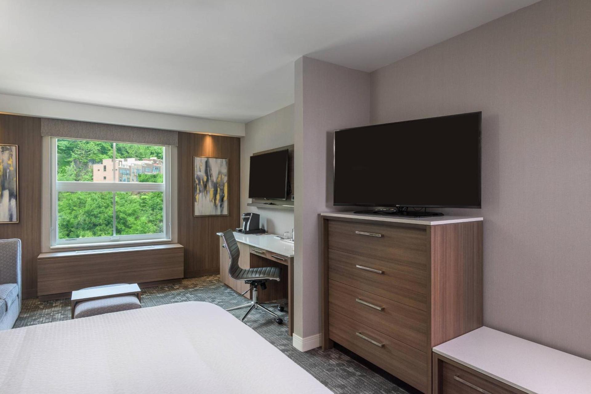 Courtyard by Marriott Edgewater NYC Area photo 9