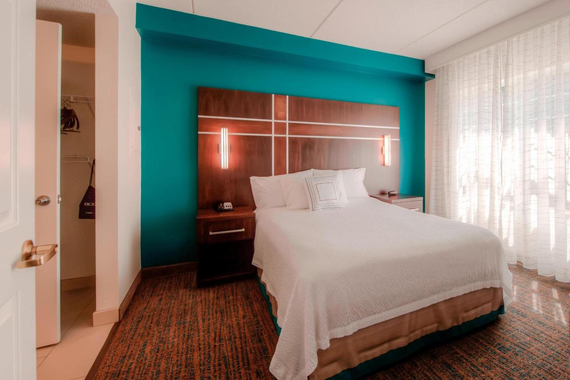 Residence Inn by Marriott Raleigh Crabtree Valley photo 33