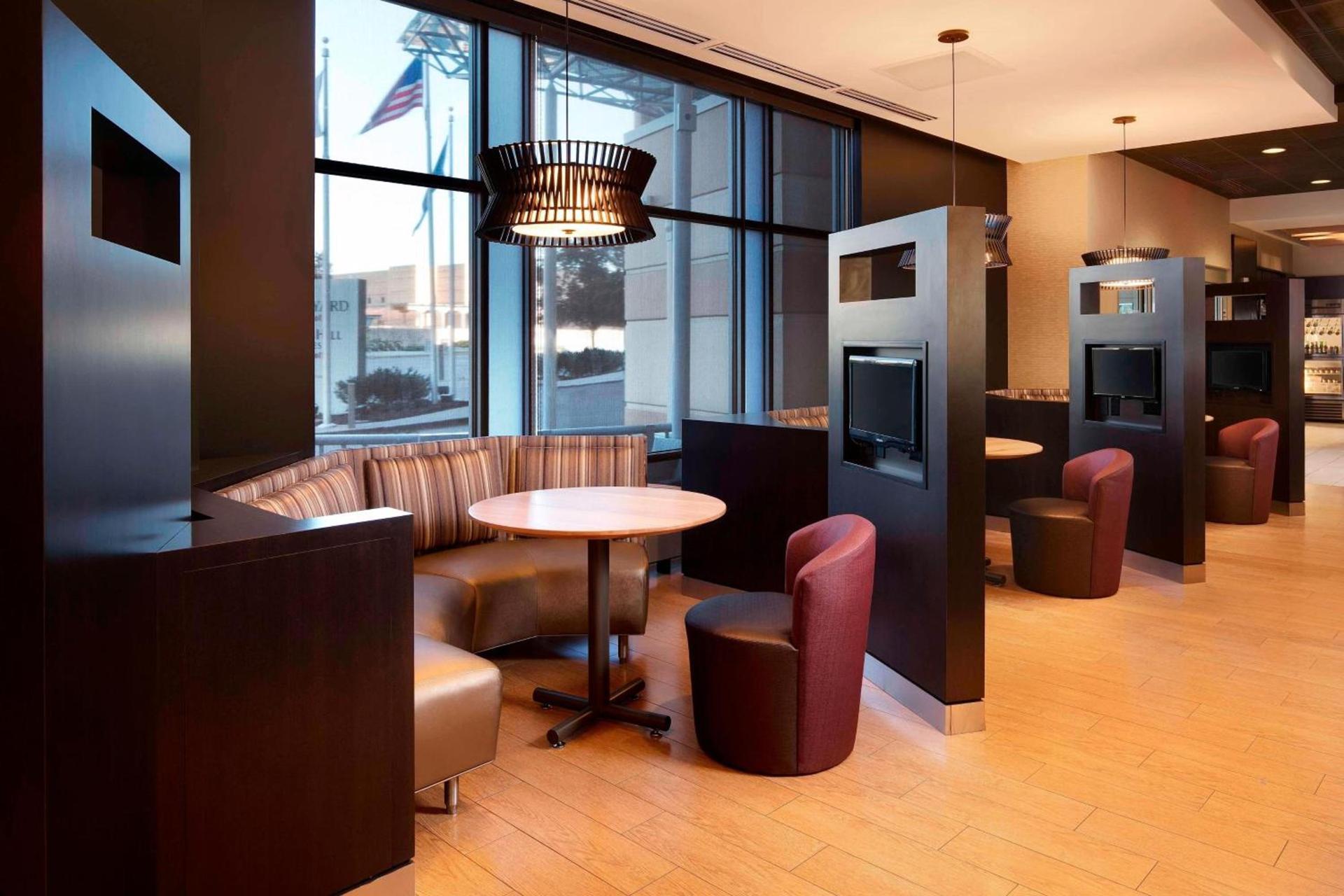 Courtyard by Marriott Indianapolis Downtown photo 23