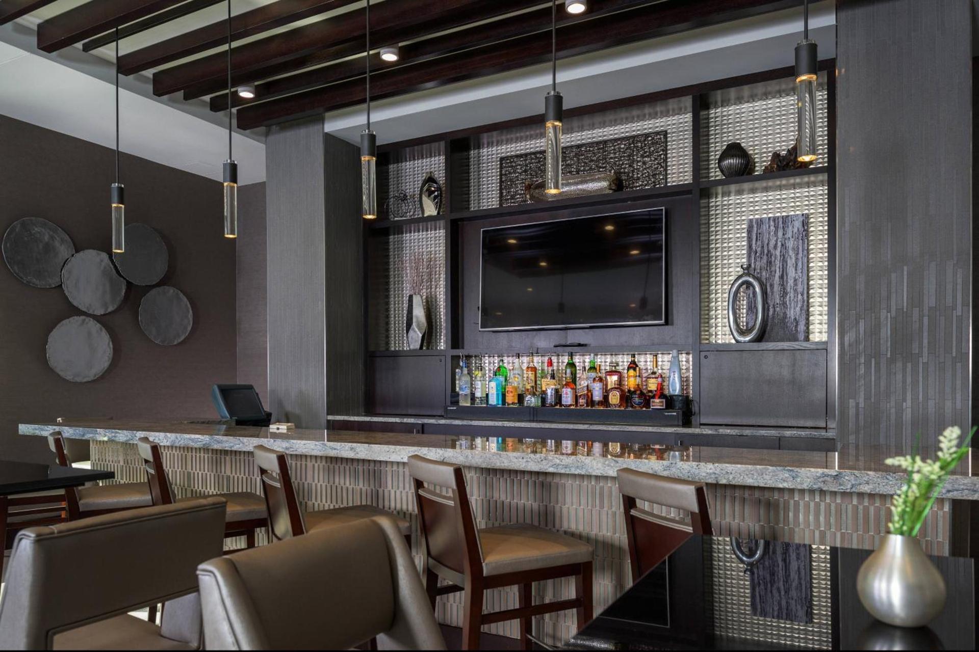 Courtyard by Marriott Edgewater NYC Area photo 24
