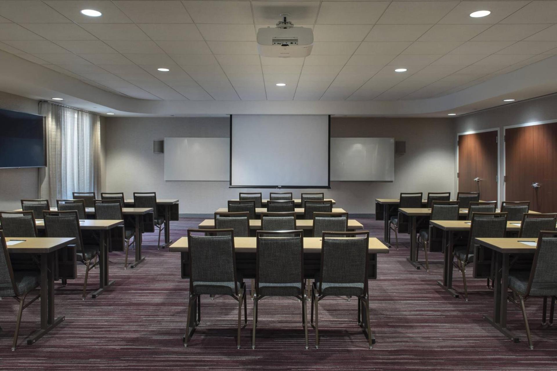 Courtyard Fort Meade BWI Business District photo 29