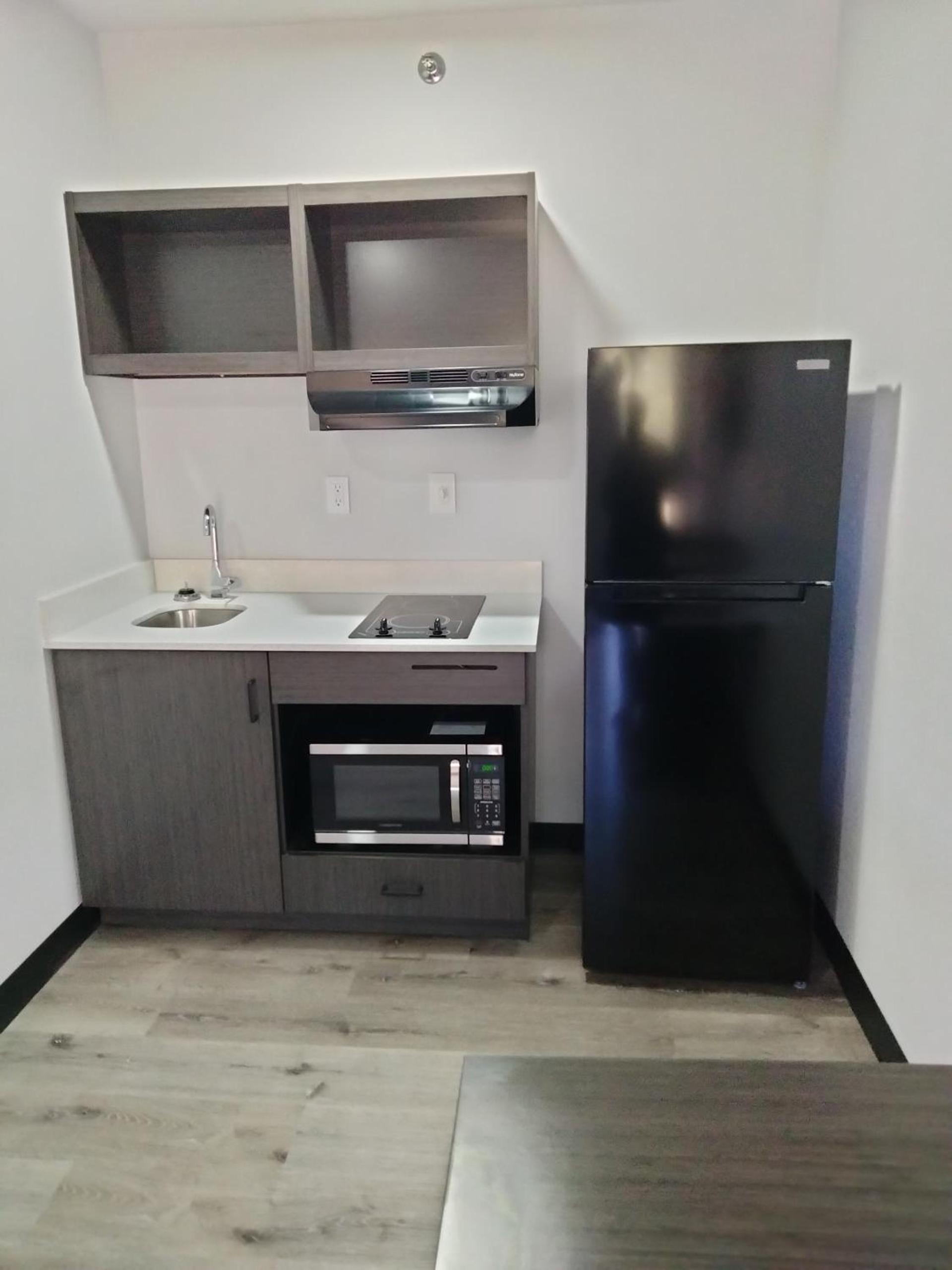 Southern Suites Forest Park photo 2