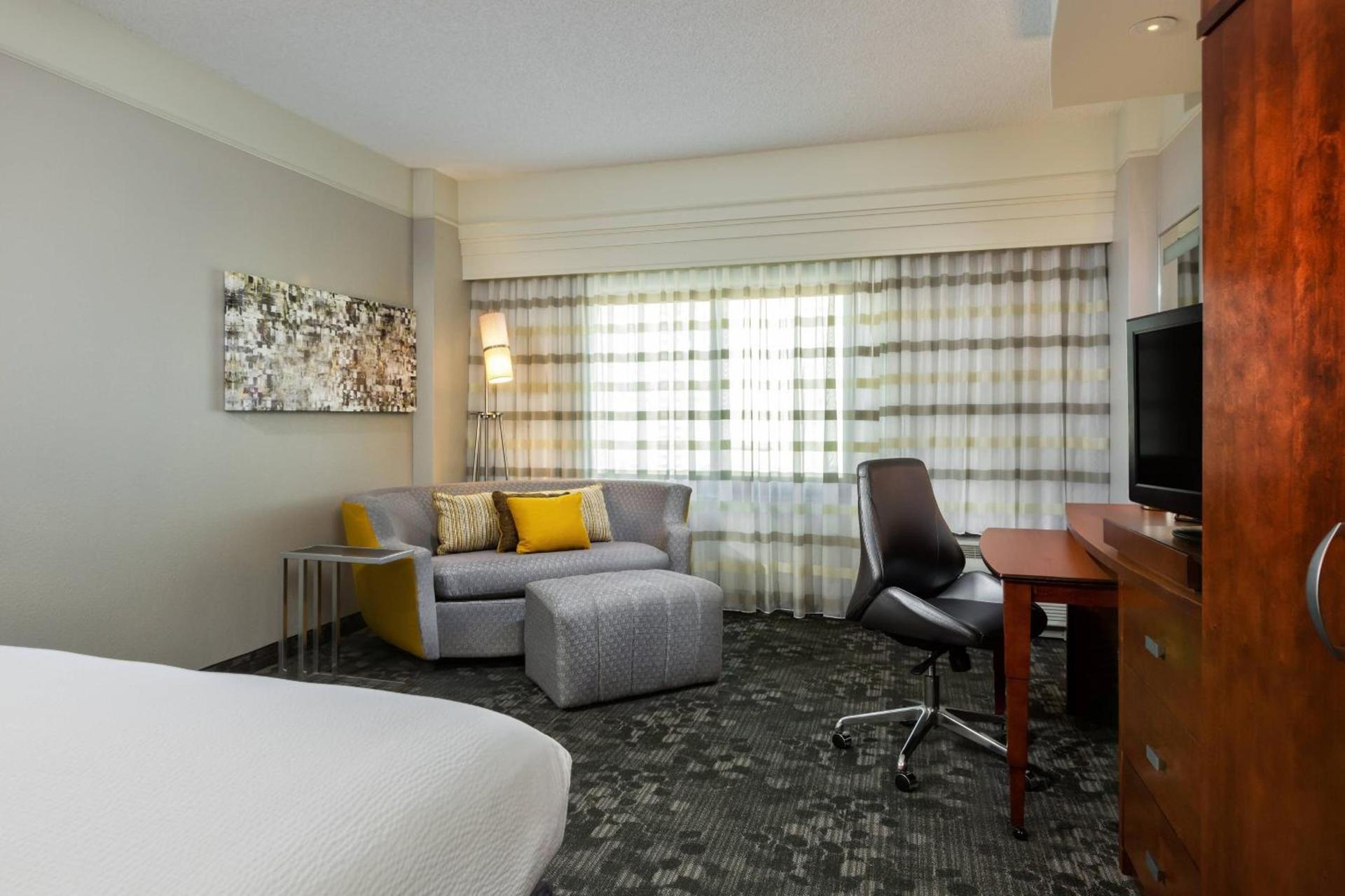 Courtyard by Marriott Houston Galleria photo 7