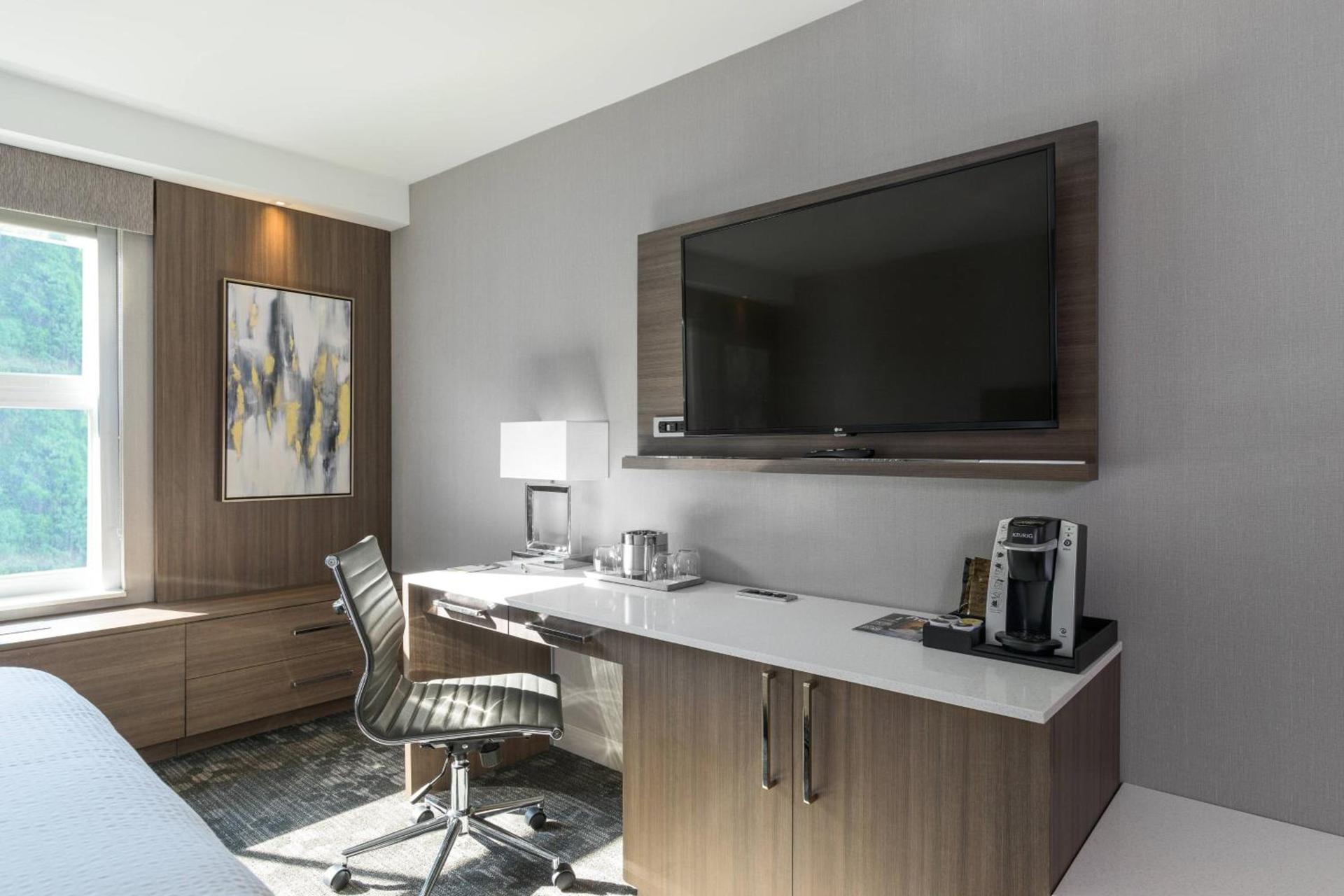 Courtyard by Marriott Edgewater NYC Area photo 15