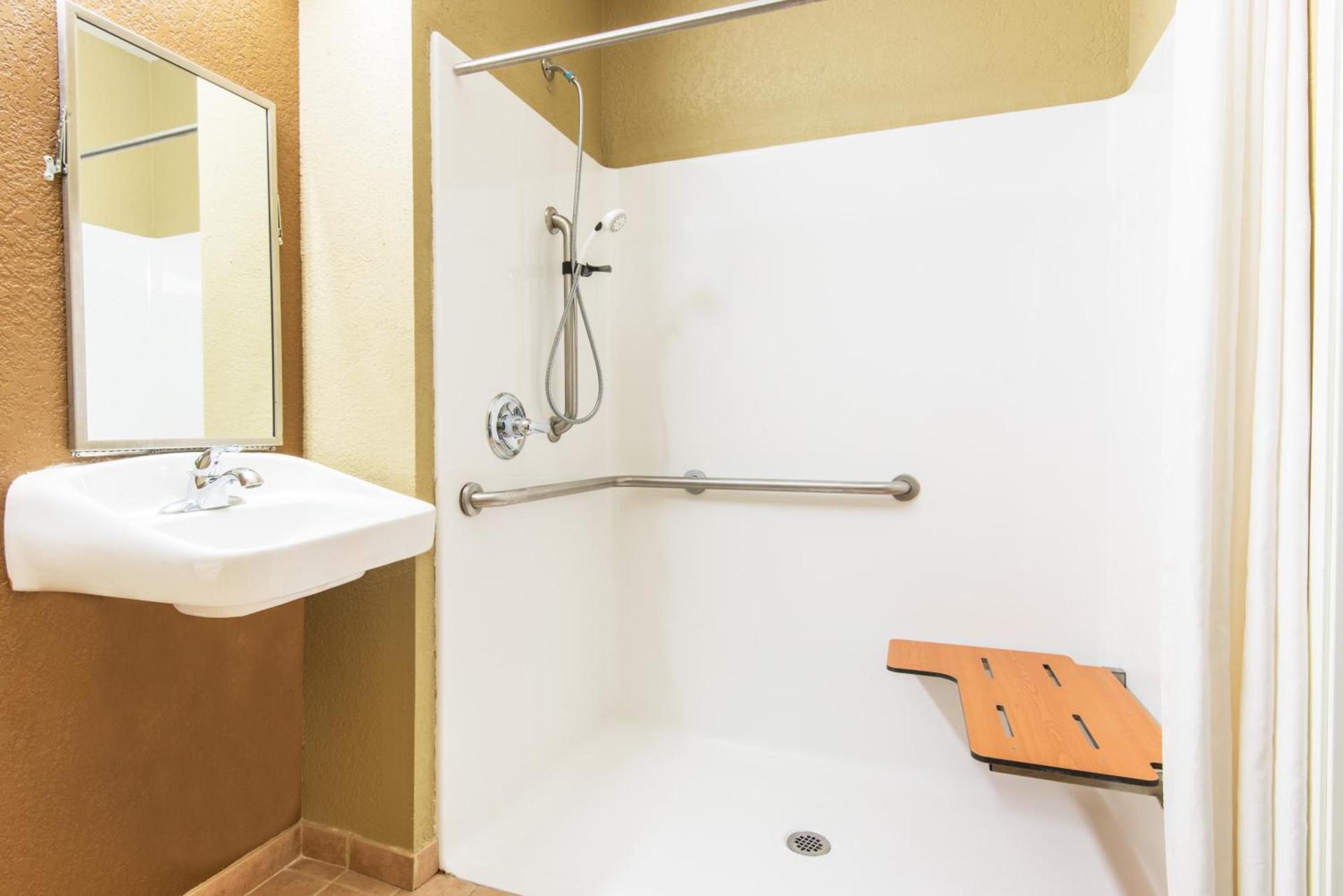 Microtel Inn & Suites by Wyndham Montgomery photo 30