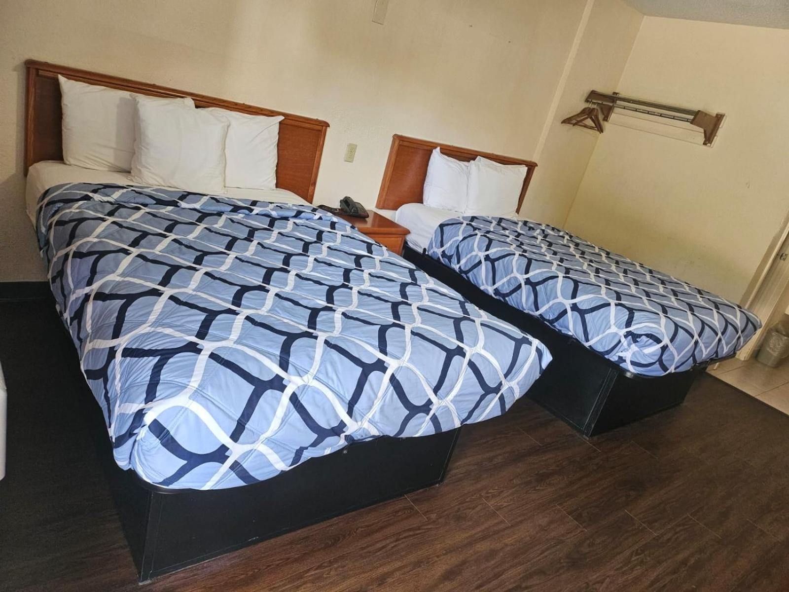 Regency Inn photo 33
