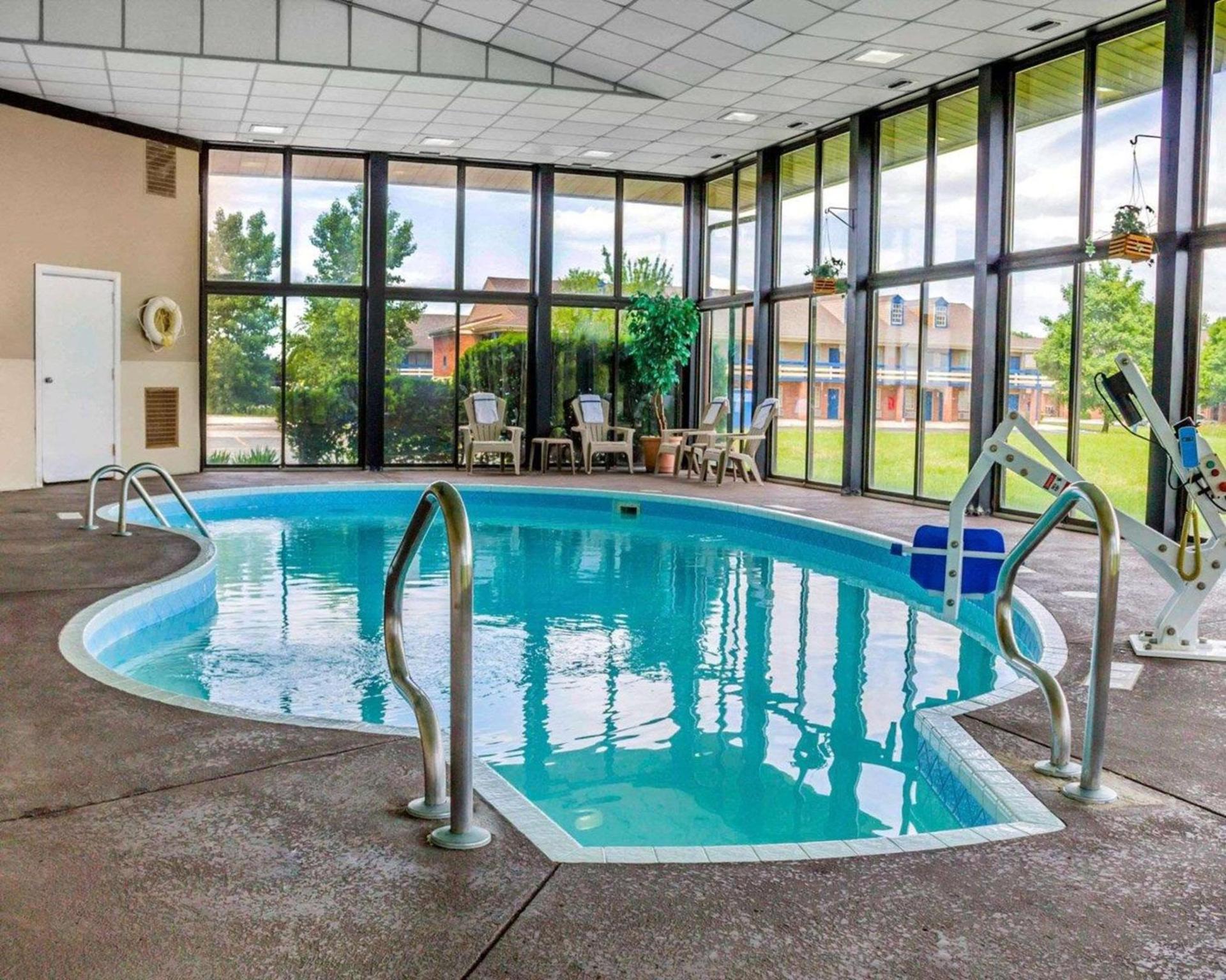 Comfort Inn Maumee - Perrysburg Area photo 3
