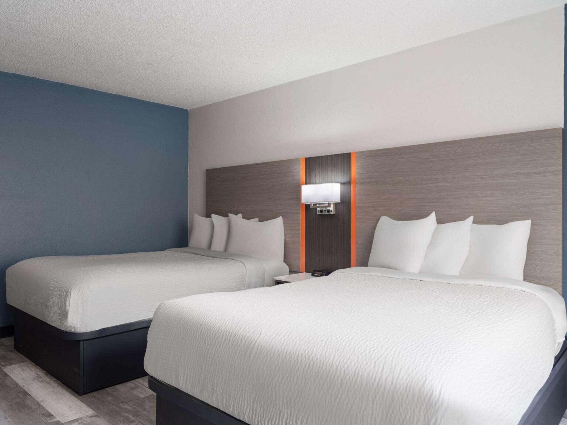 Baymont by Wyndham Indianapolis East photo 16