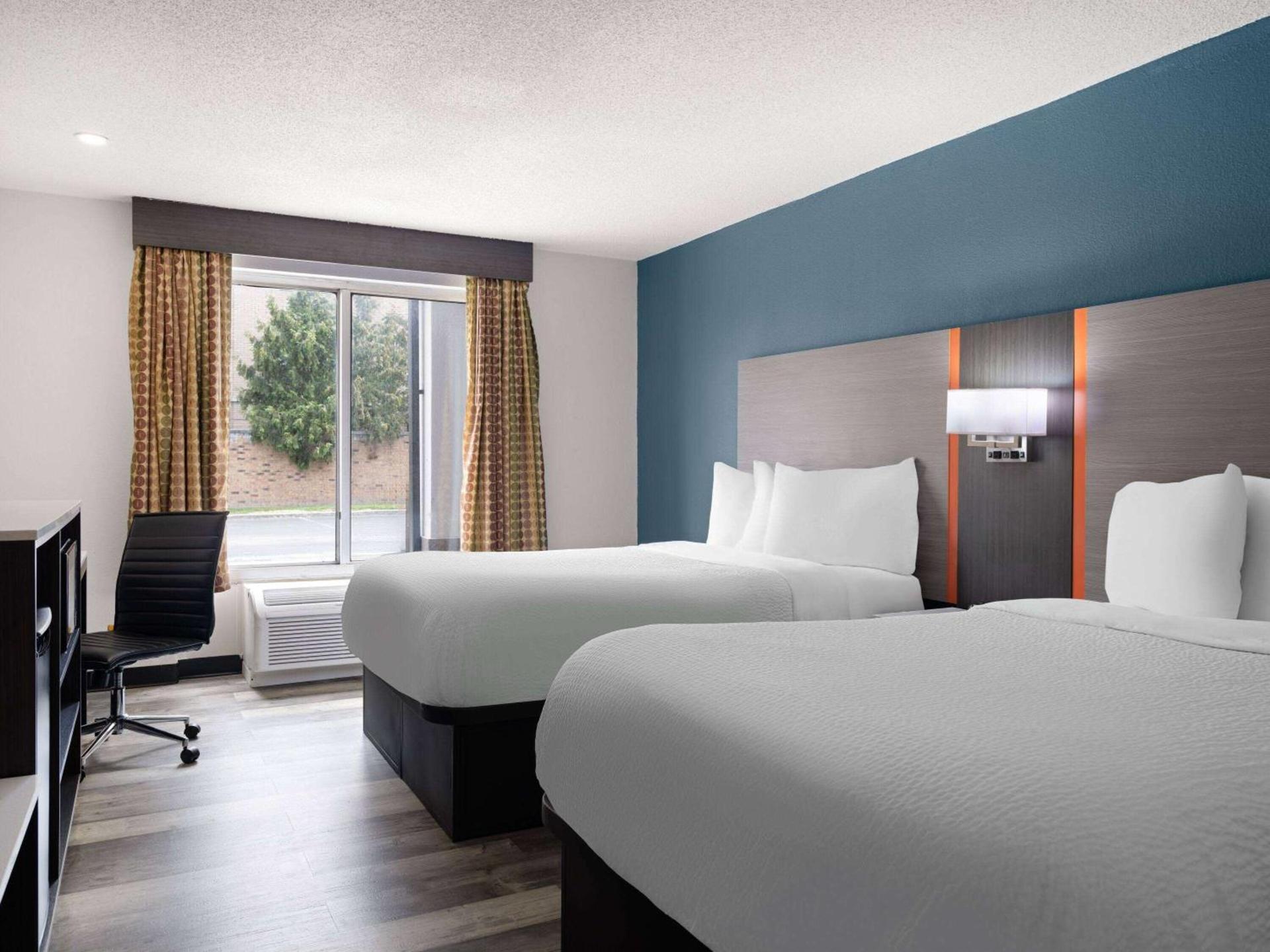 Baymont by Wyndham Indianapolis East photo 19