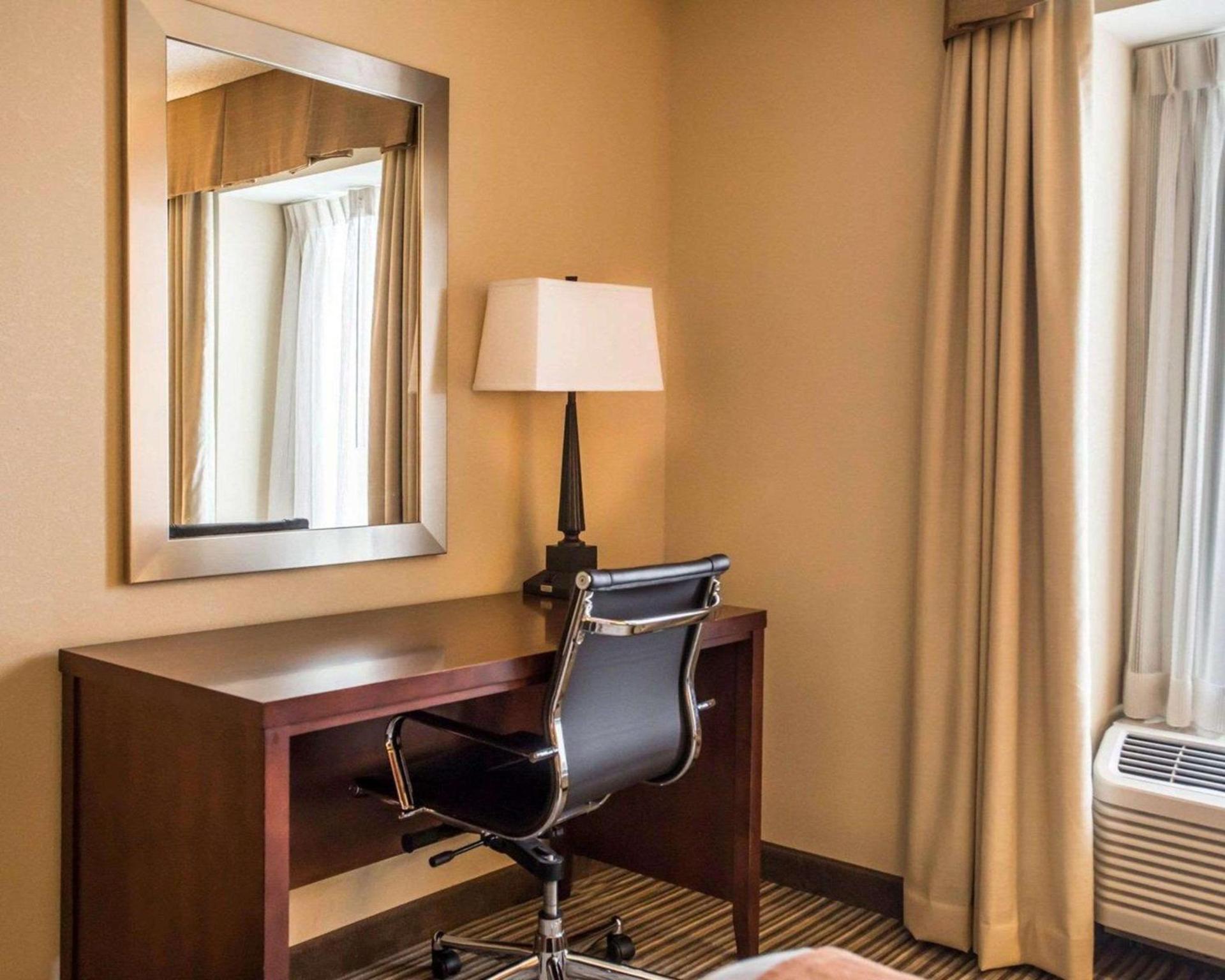 Best Western Chocolate Inn at the Park photo 8