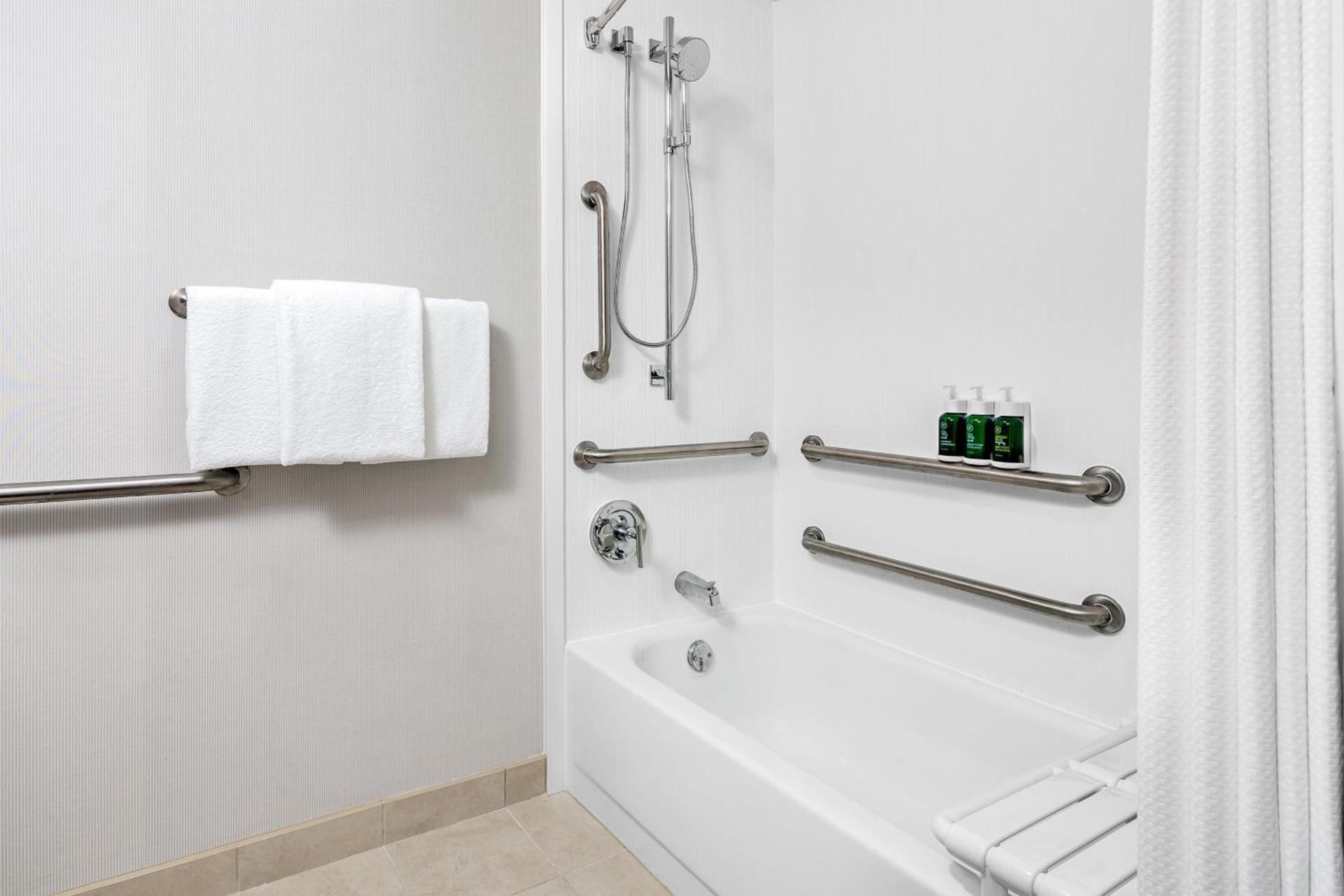 Courtyard by Marriott Pittsburgh Airport photo 9