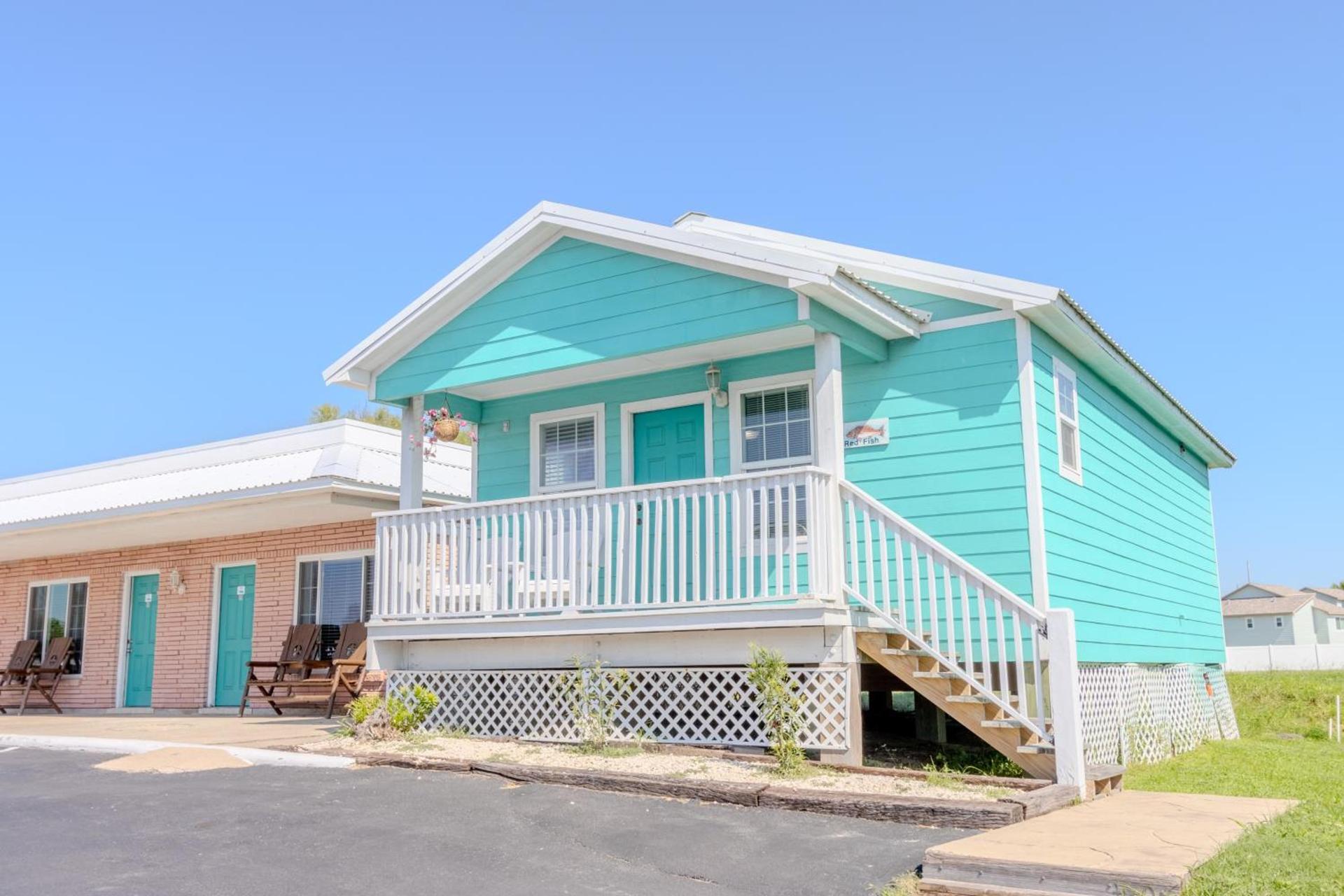 Shark Reef Resort Motel & Cottages photo 16