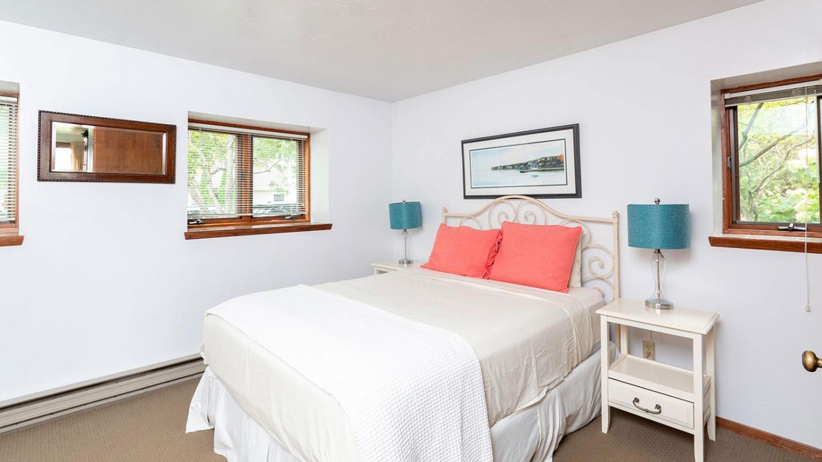 Harbor Guest House photo 25