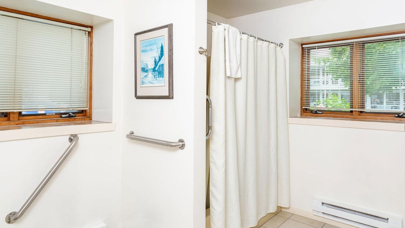 Harbor Guest House photo 21
