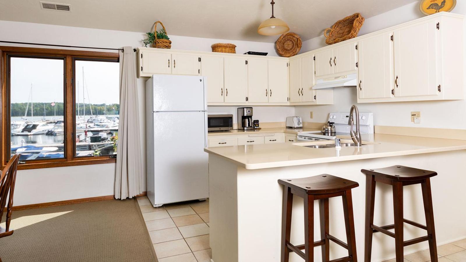 Harbor Guest House photo 36