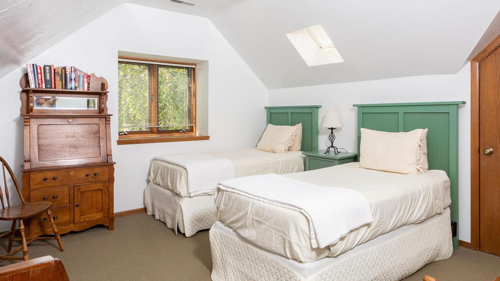 Harbor Guest House photo 34