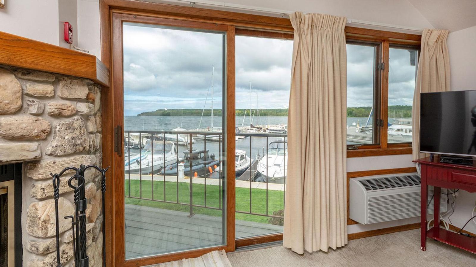 Harbor Guest House photo 54