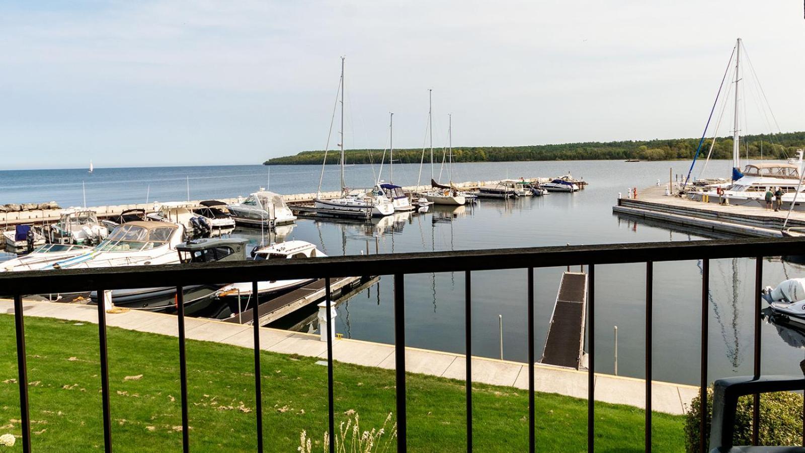 Harbor Guest House photo 65
