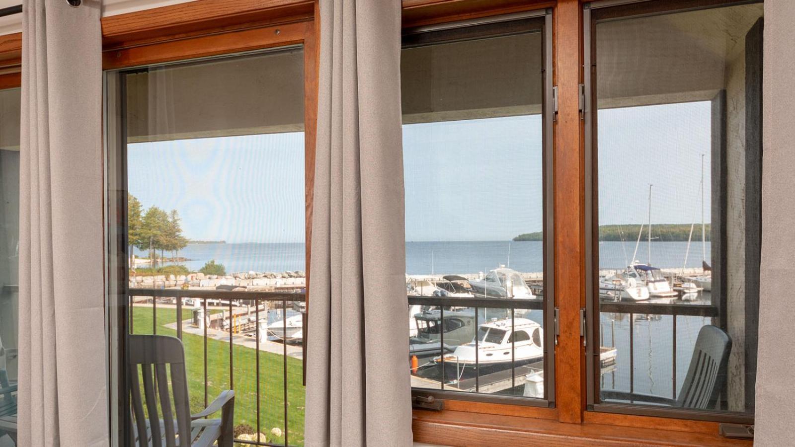 Harbor Guest House photo 60