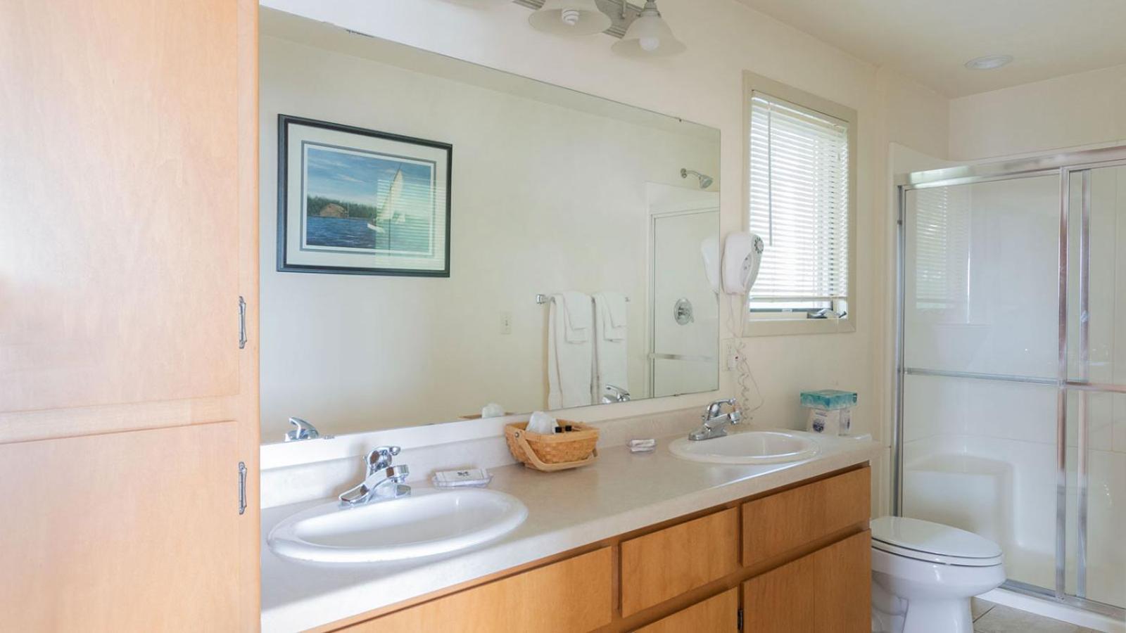Harbor Guest House photo 92