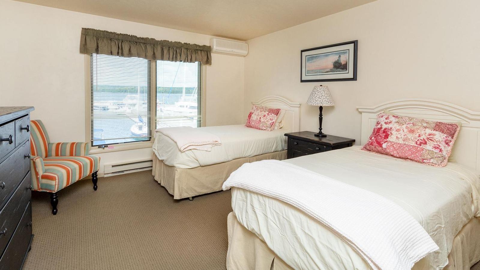 Harbor Guest House photo 86