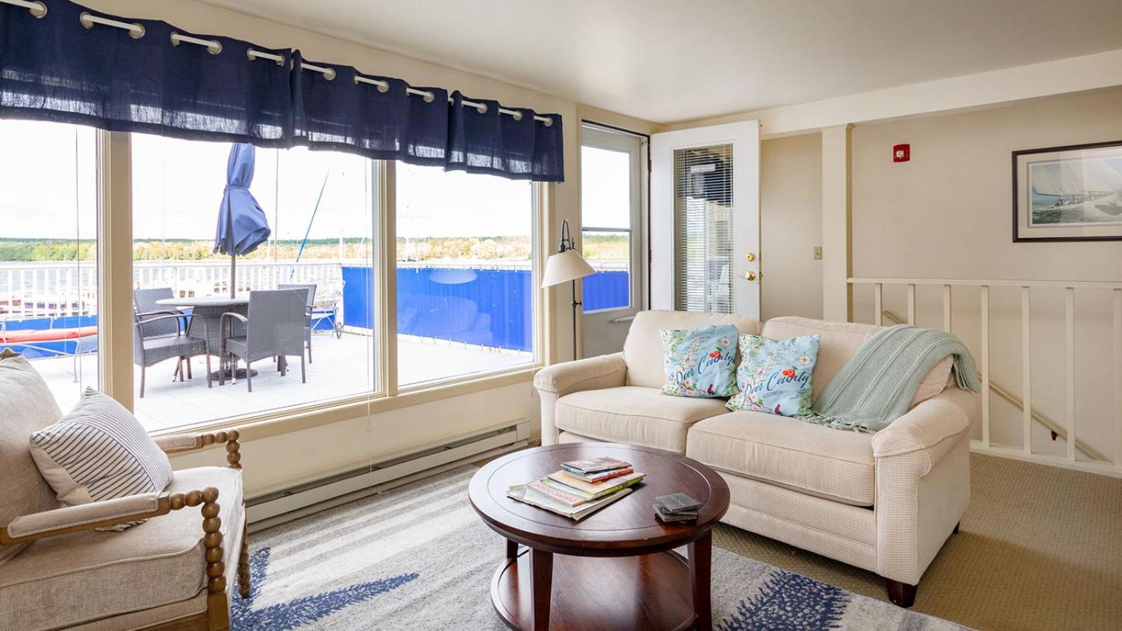 Harbor Guest House photo 89