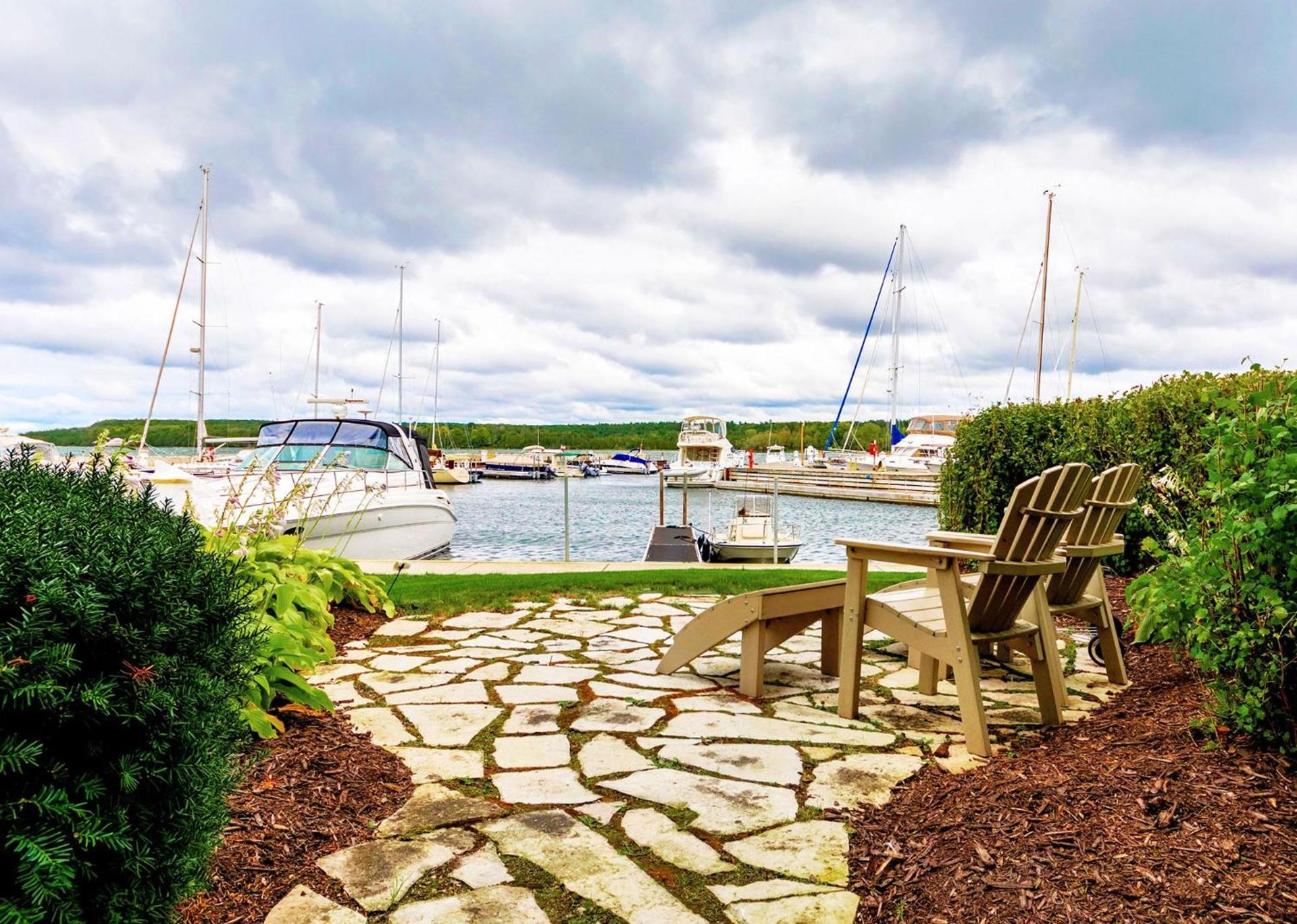 Harbor Guest House photo 97