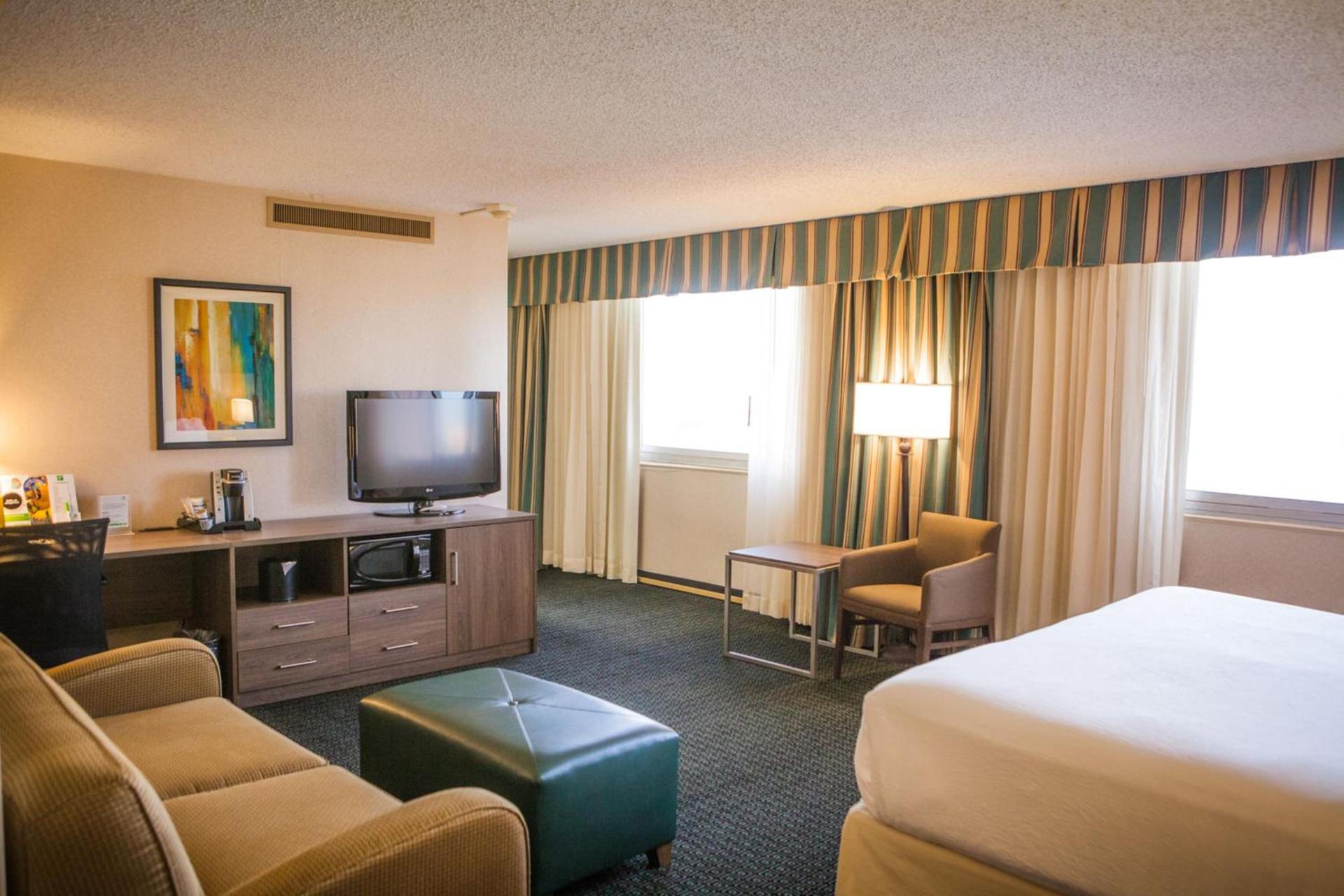 Holiday Inn Des Moines-Downtown-Mercy Campus by IHG photo 17