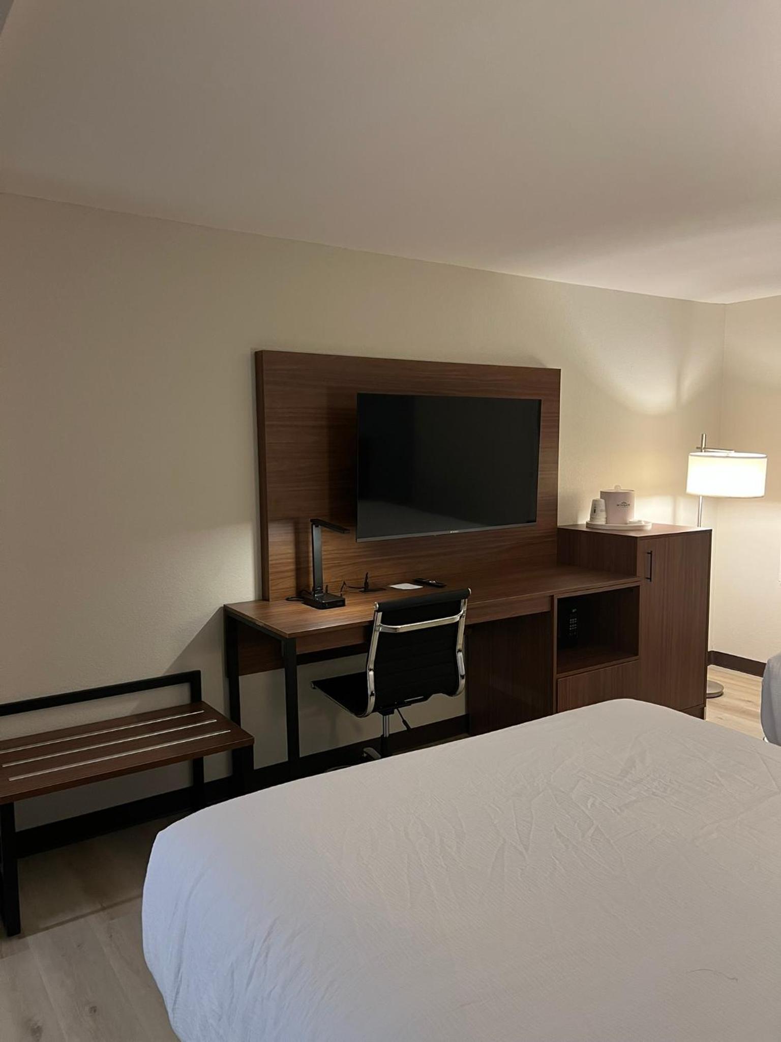 Wingate by Wyndham Dublin Near Claytor Lake State Park photo 19