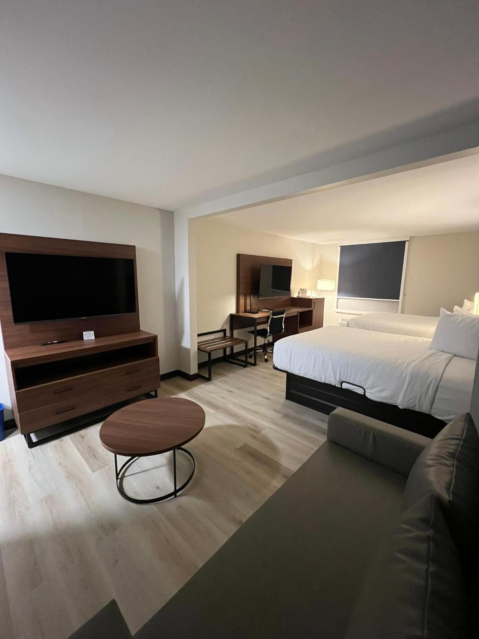 Wingate by Wyndham Dublin Near Claytor Lake State Park photo 18