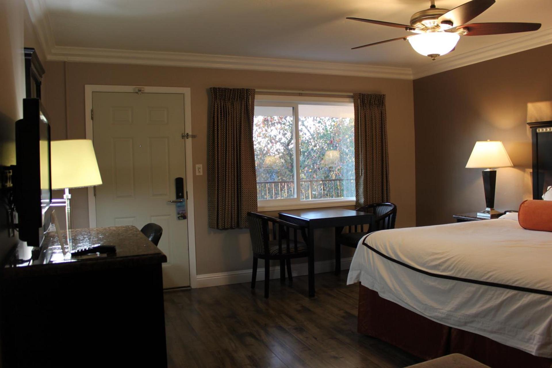 Quality Inn & Suites Santa Maria photo 89