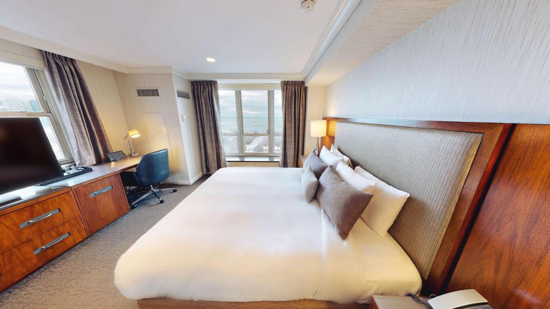 Hilton Chicago photo 5