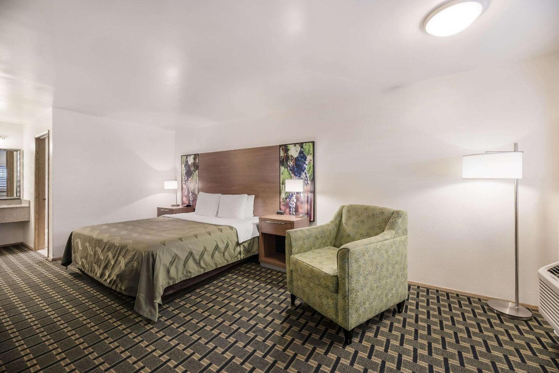 Quality Inn Near Fort Hunter Liggett photo 12