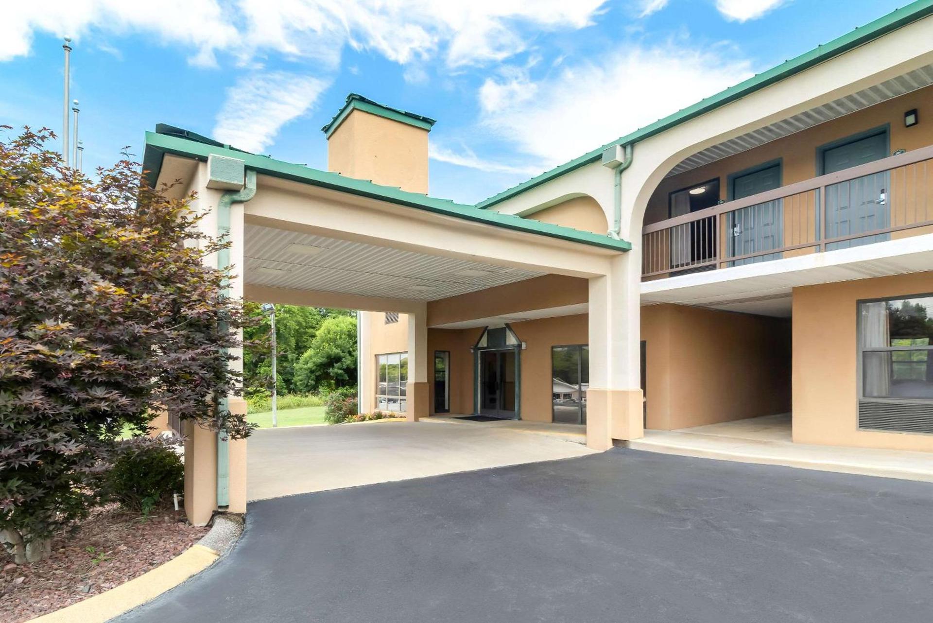 Quality Inn Russellville photo 2