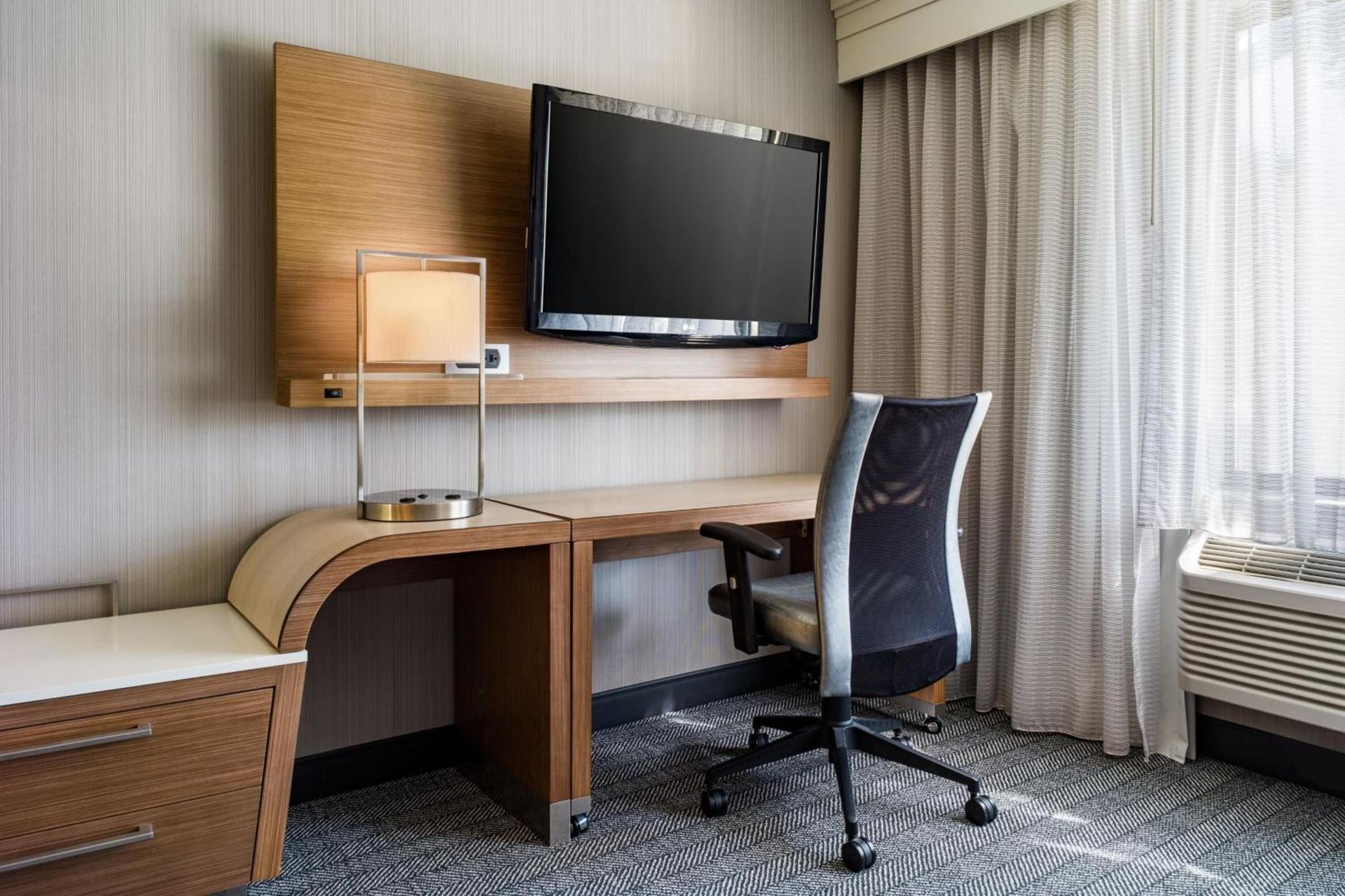 Courtyard by Marriott Vacaville photo 9