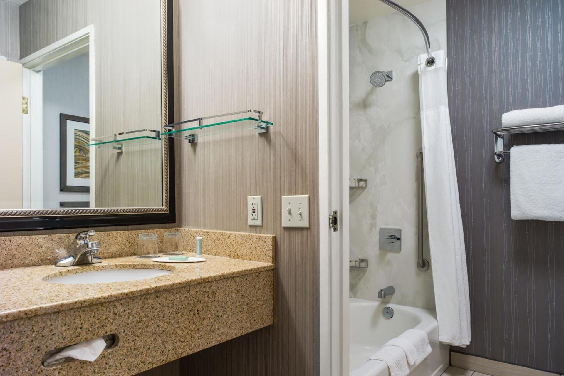 Courtyard by Marriott Vacaville photo 10