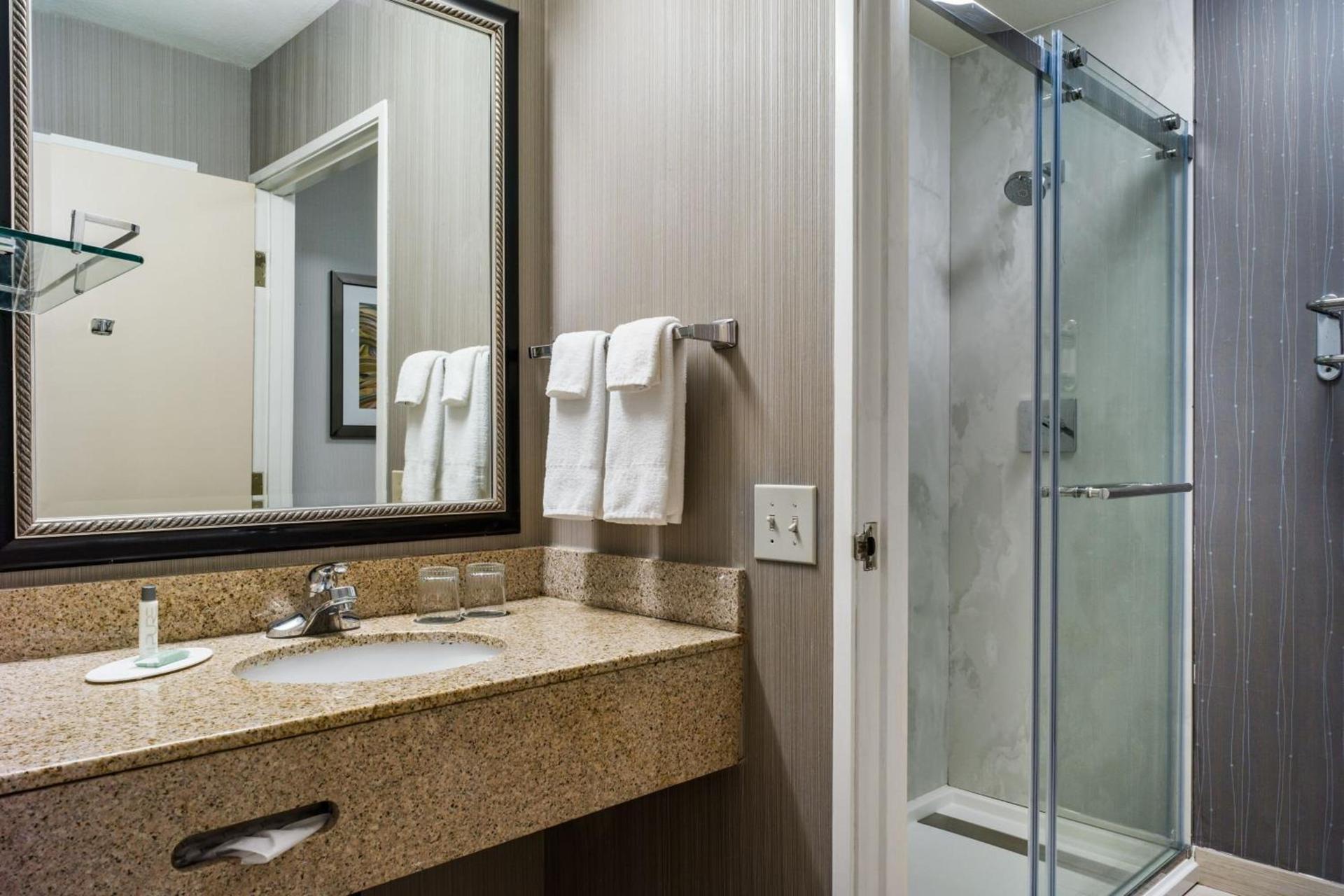 Courtyard by Marriott Vacaville photo 11