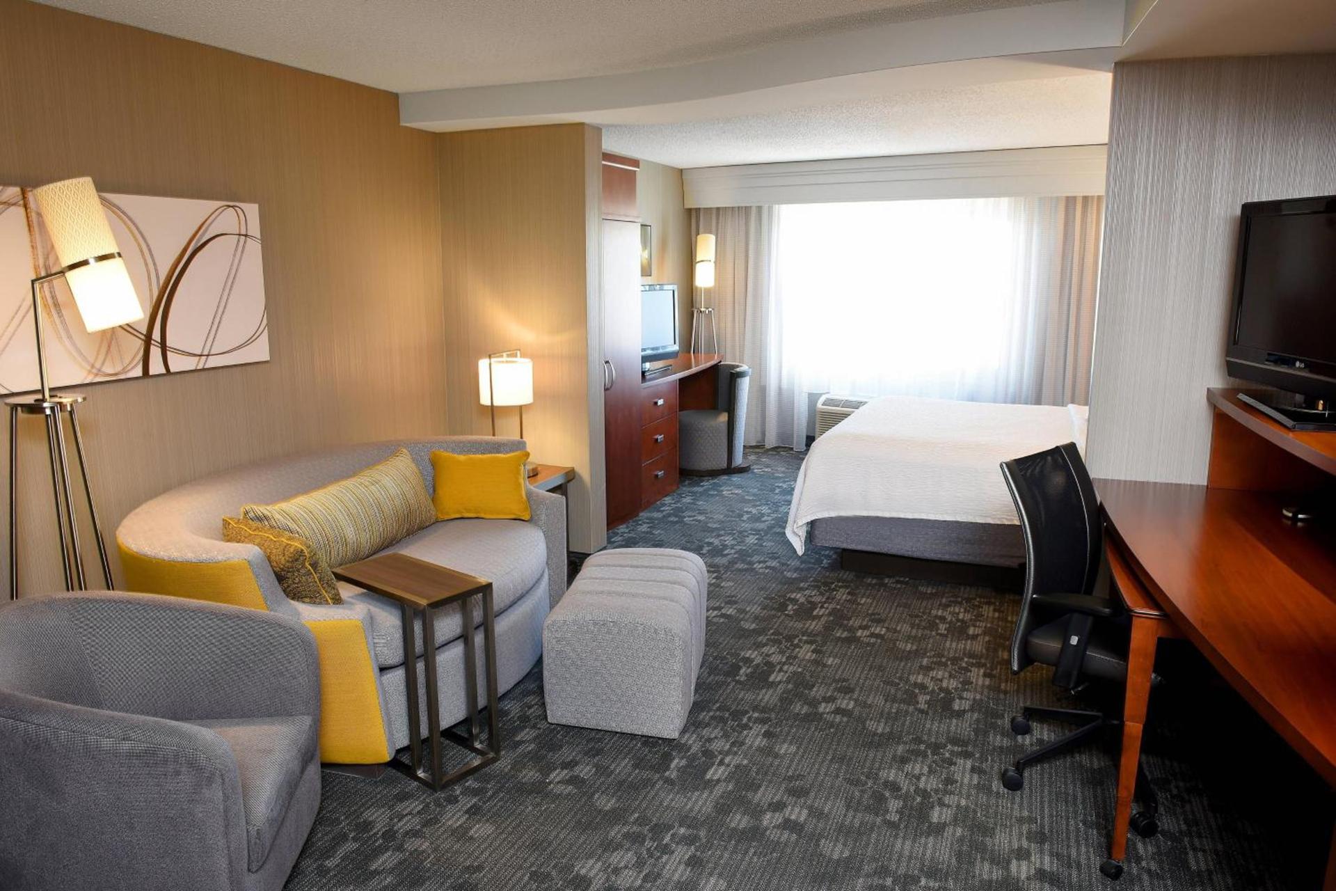 Courtyard By Marriott Sioux Falls photo 10