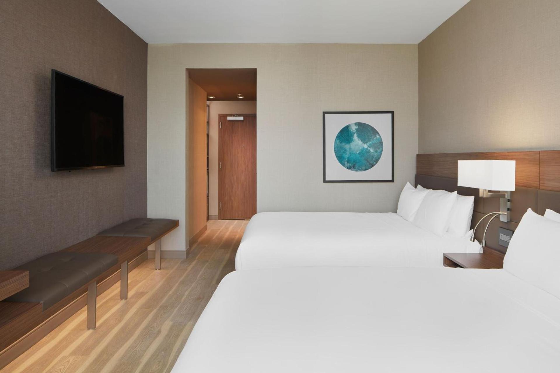 AC Hotel by Marriott Reston photo 3