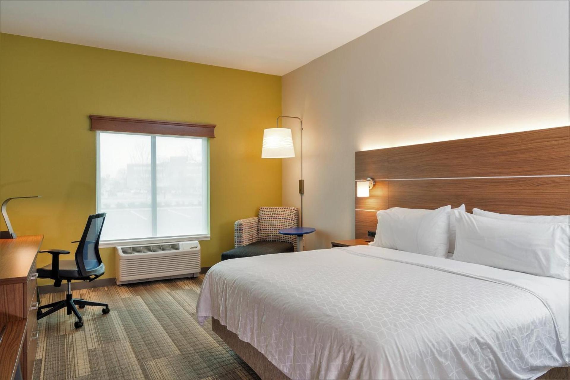 Holiday Inn Express Hotel & Suites Hagerstown by IHG photo 21