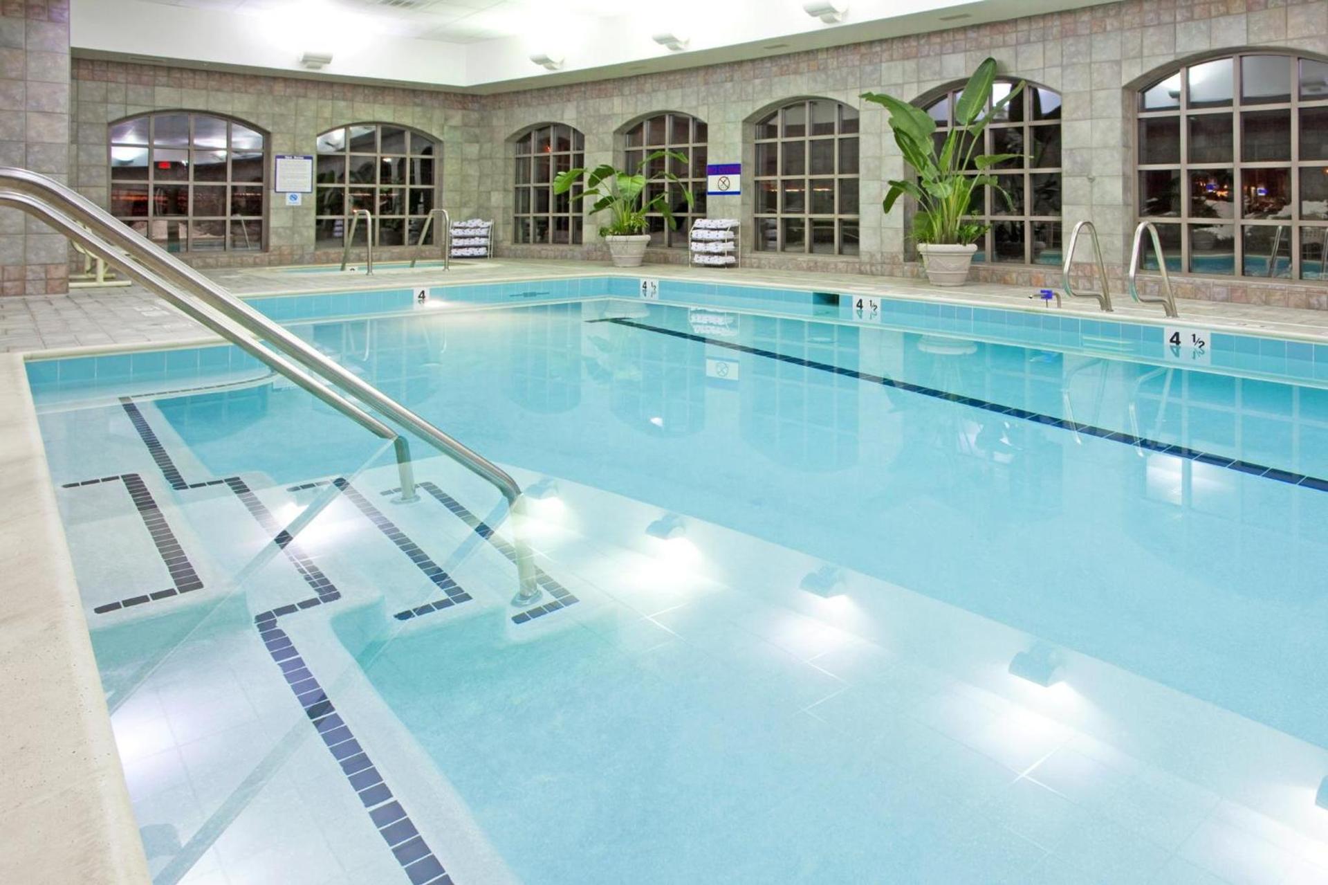 Holiday Inn Express Hotel & Suites Hagerstown by IHG photo 6