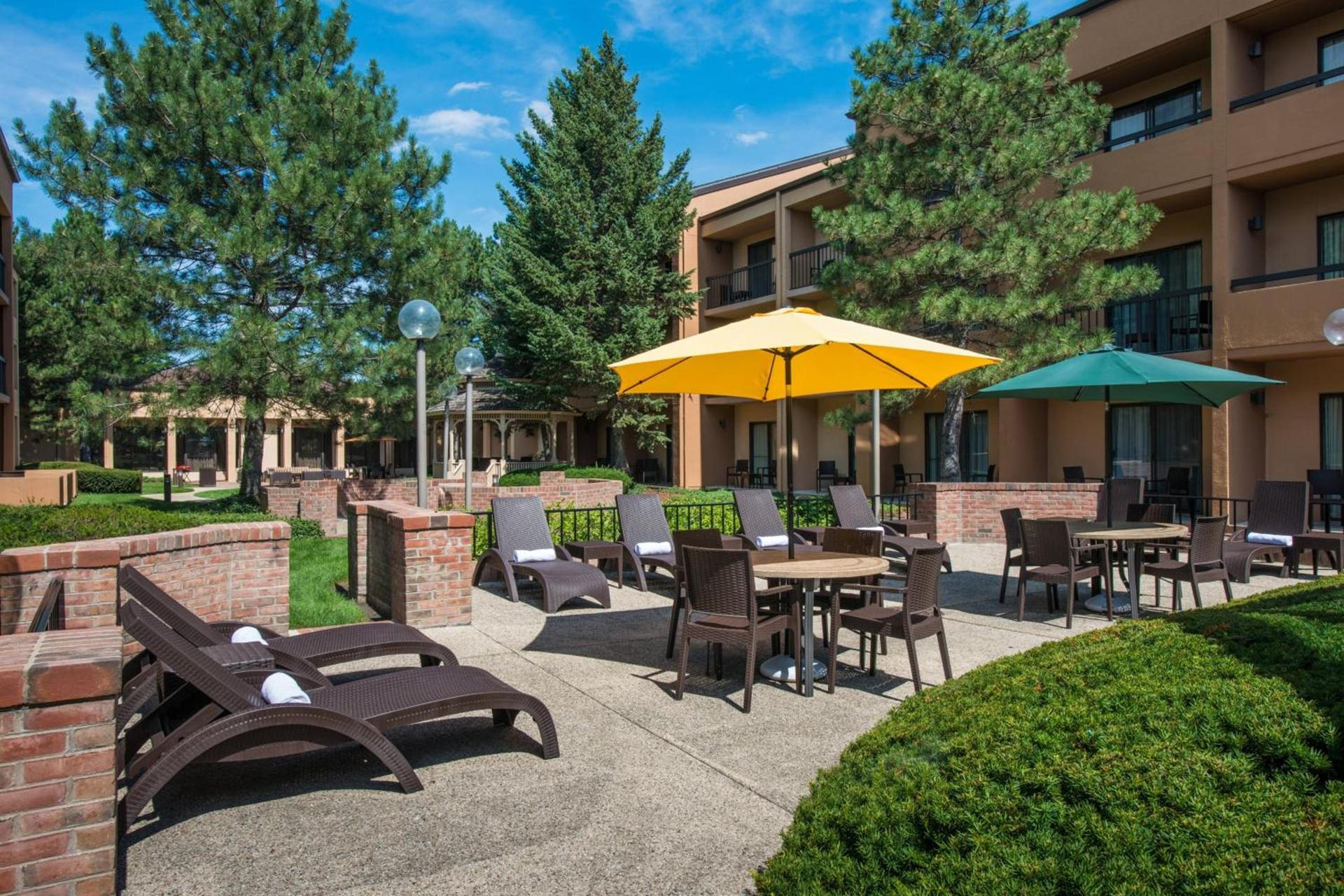 Courtyard Chicago Wood Dale / Itasca photo 48