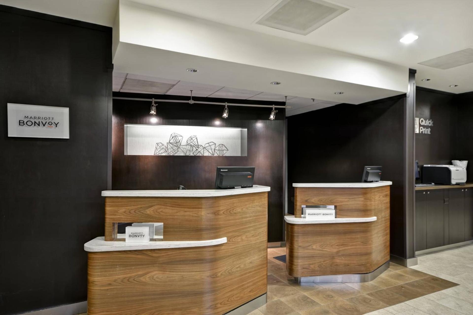 Courtyard by Marriott Dalton photo 2