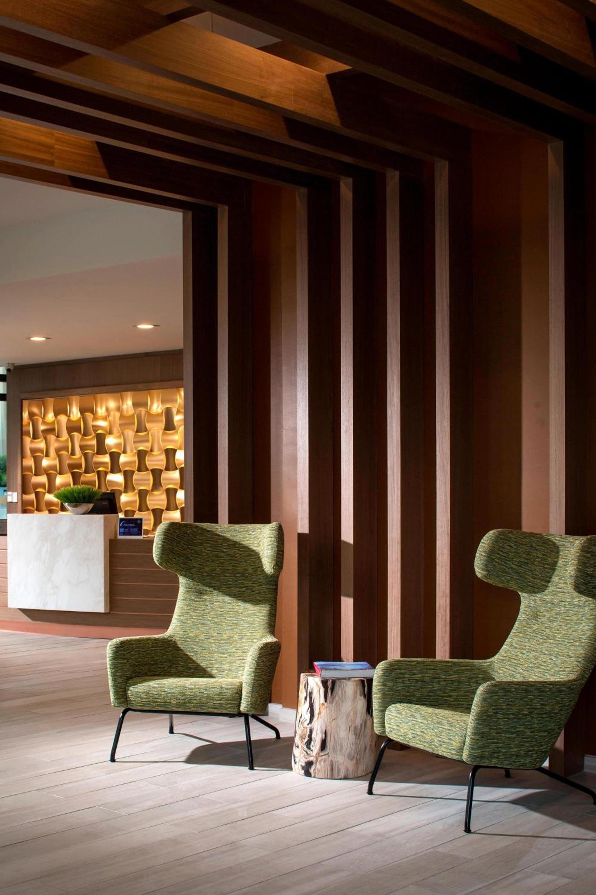 Residence Inn by Marriott Miami Beach South Beach photo 5