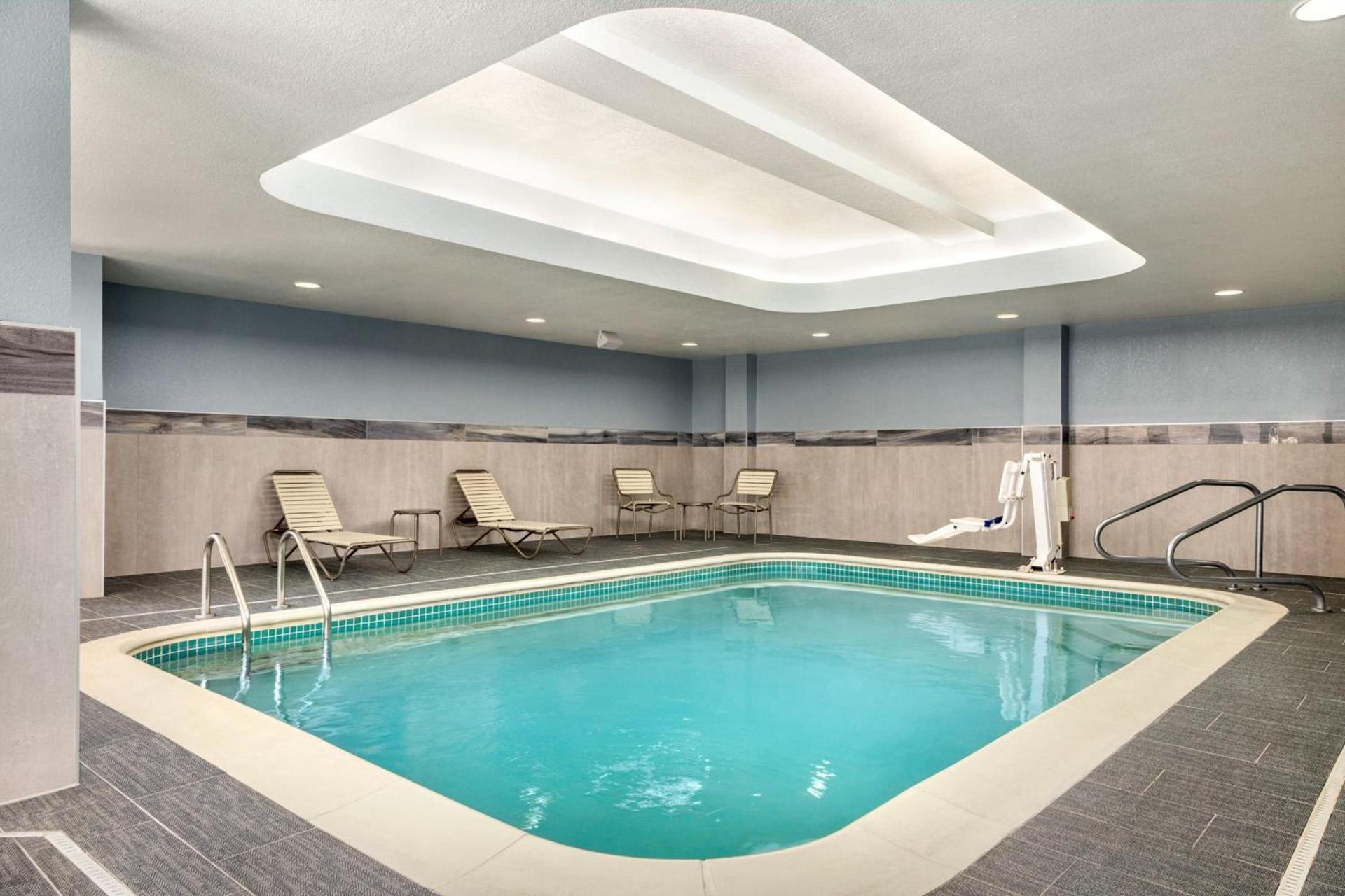 Courtyard by Marriott Columbia photo 2