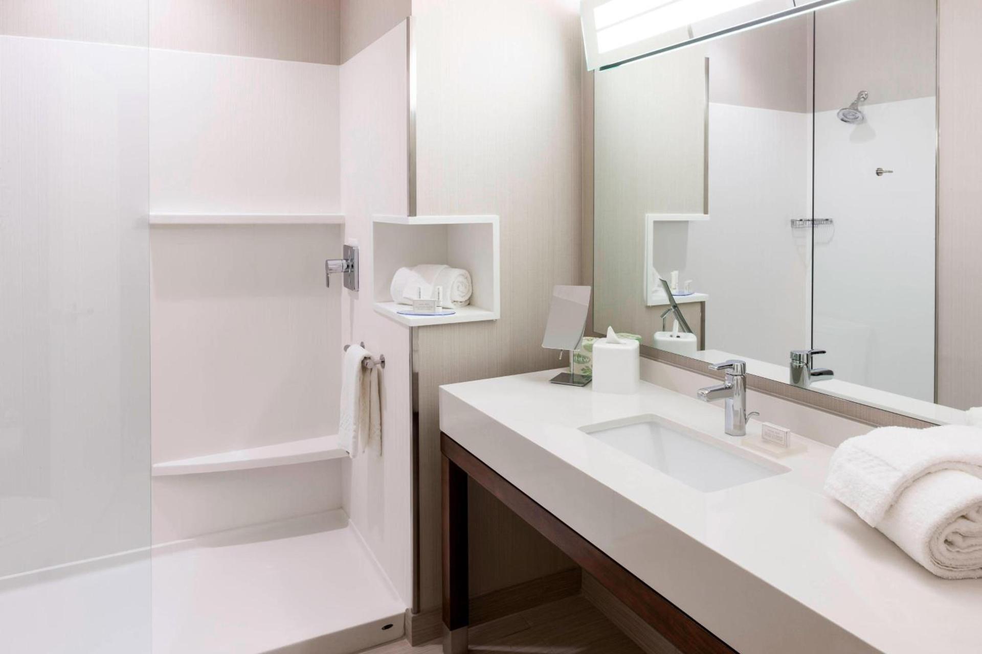 Courtyard by Marriott Houston North/Shenandoah photo 36
