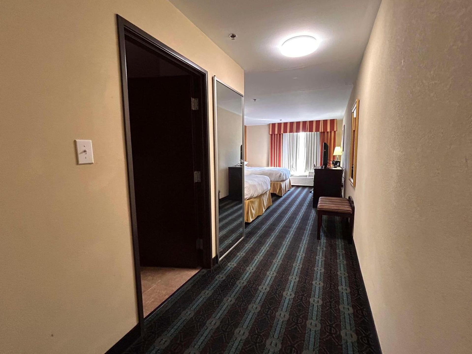 Express Inn Leesville Ft Johnson, SureStay Collection by Best Western photo 31