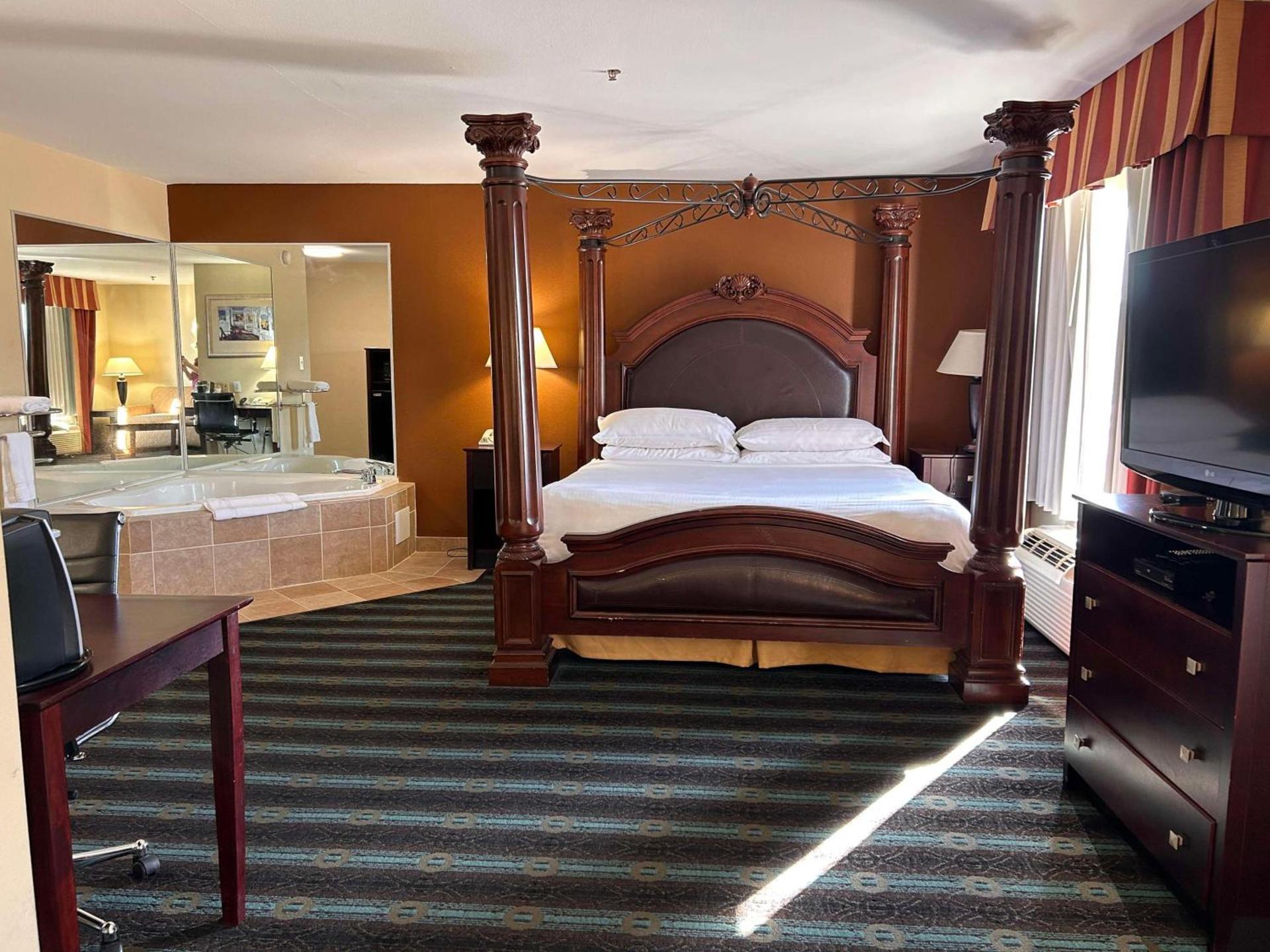 Express Inn Leesville Ft Johnson, SureStay Collection by Best Western photo 29